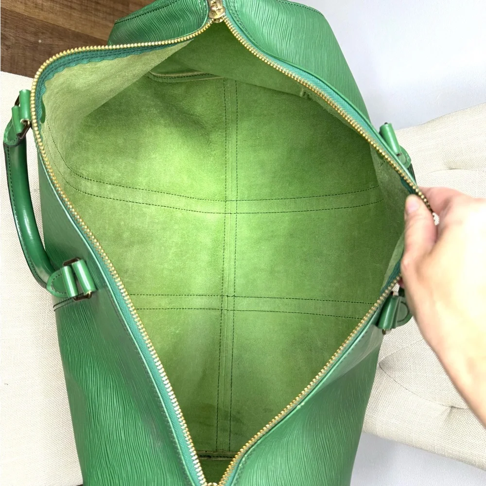 Authentic Louis Vuitton unisex Keepall 50 travel bag M42964 green Epi leather